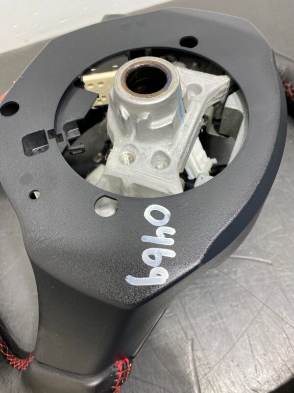 SUBARU BRZ TS OEM STEERING WHEEL RED BOTTOM LEATHER - Image 5