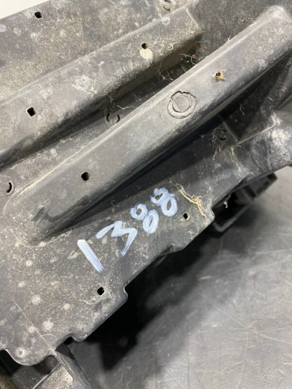 C6 Z06 OEM ENGINE BAY FUSE BOX MAIN BOX - Image 8
