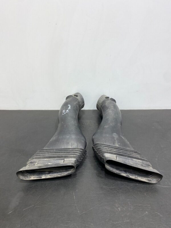 C5 Z06 FRON BRAKE DUCT PAIR DRIVER PASSENGER DUCTS  - Image 10