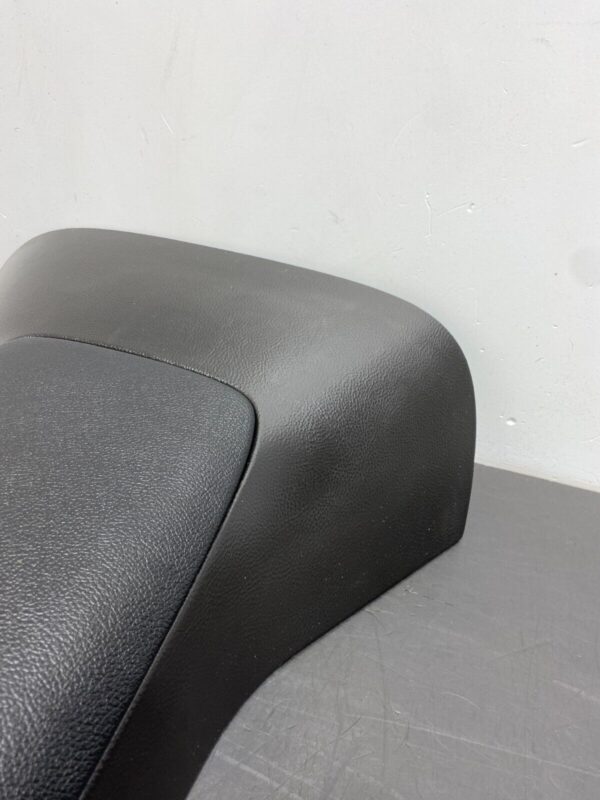 C6 OEM CENTER CONSOLE ASSEMBLY BLACK WITH LID - Image 7