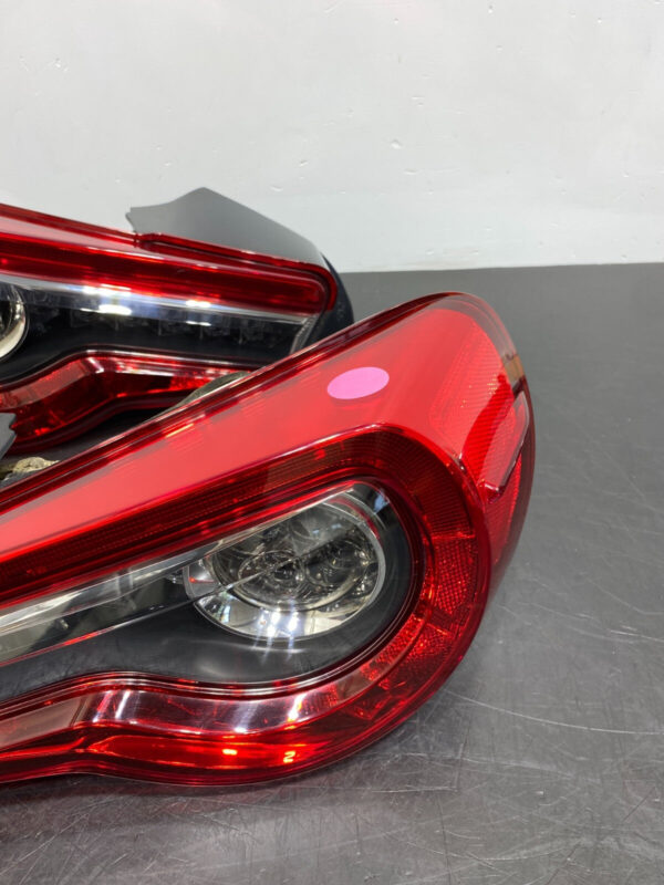 SUBARU BRZ PERFORMANCE OEM LED TAIL LIGHT SET PAIR DRIVER PASSENGER - Image 8