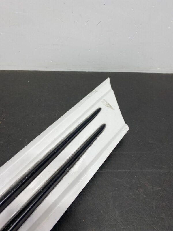 SUBARU BRZ TS OEM DRIVER LH FRONT FENDER TRIM GARNISH - Image 6