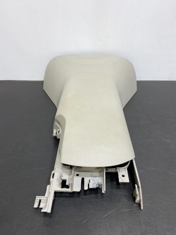 C6 OEM GREY CENTER CONSOLE ASSEMBLY WITH LID